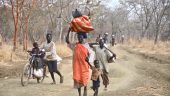 Thousands Flee Yida Camp, Fear Return After Clashes